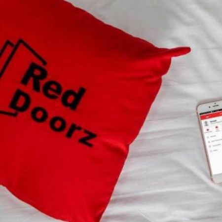 Reddoorz At Siwalankerto Surabaya Hotel Luaran gambar
